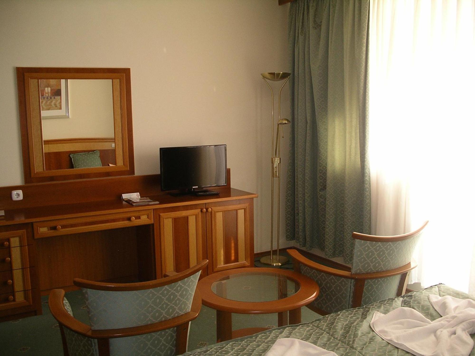 Palast Wellness Appartement Хевиз Номер фото